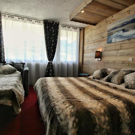 Hotel Le Pelvoux Сен-Мартен-дьо-Белвил Екстериор снимка