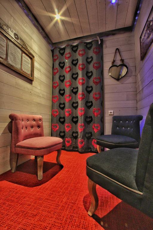 Hotel Le Pelvoux Сен-Мартен-дьо-Белвил Екстериор снимка